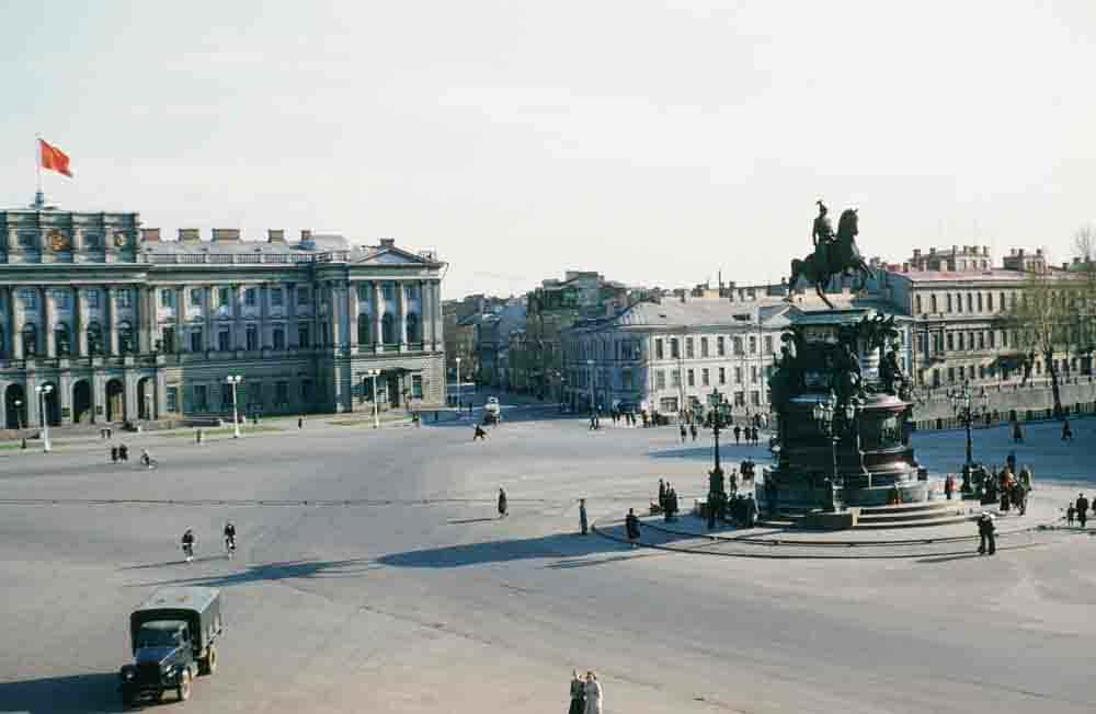 Isaakiyevskaya ploshchad, Leningrad.